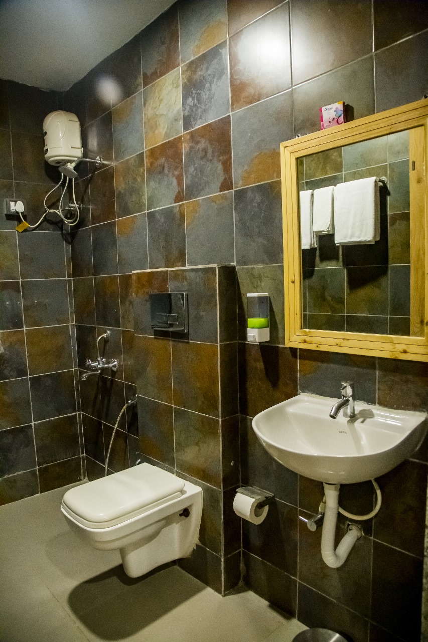 Cottage 2 (Room 102) — Ensuite Bathroom with 24/7 Hot Water Shower